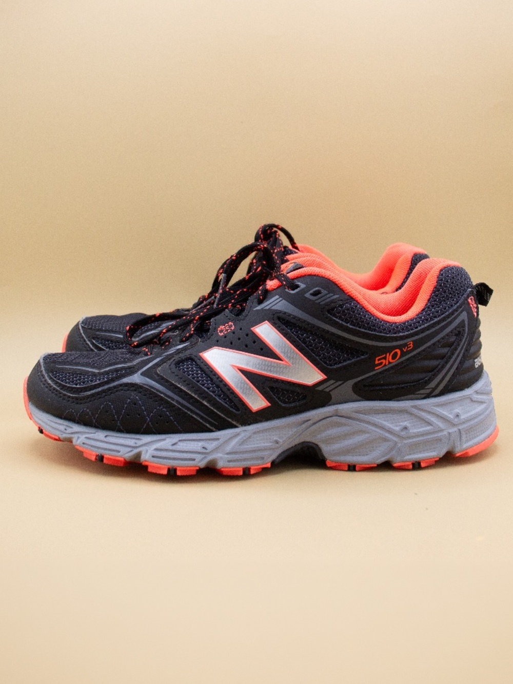 New Balance 510v3 All Terrain Black Orange Shoes WT510LI3 Women's Size 7.5 B